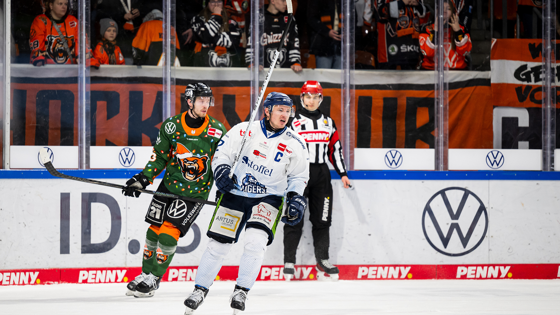 Grizzlys Wolfsburg gg. Straubing Tigers